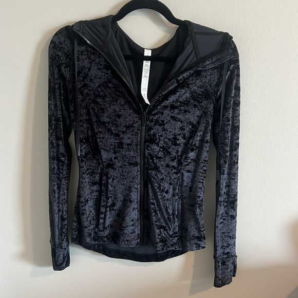 lululemon athletica Tops - LULULEMON ZIPUP HOODIE VELVET STYLING